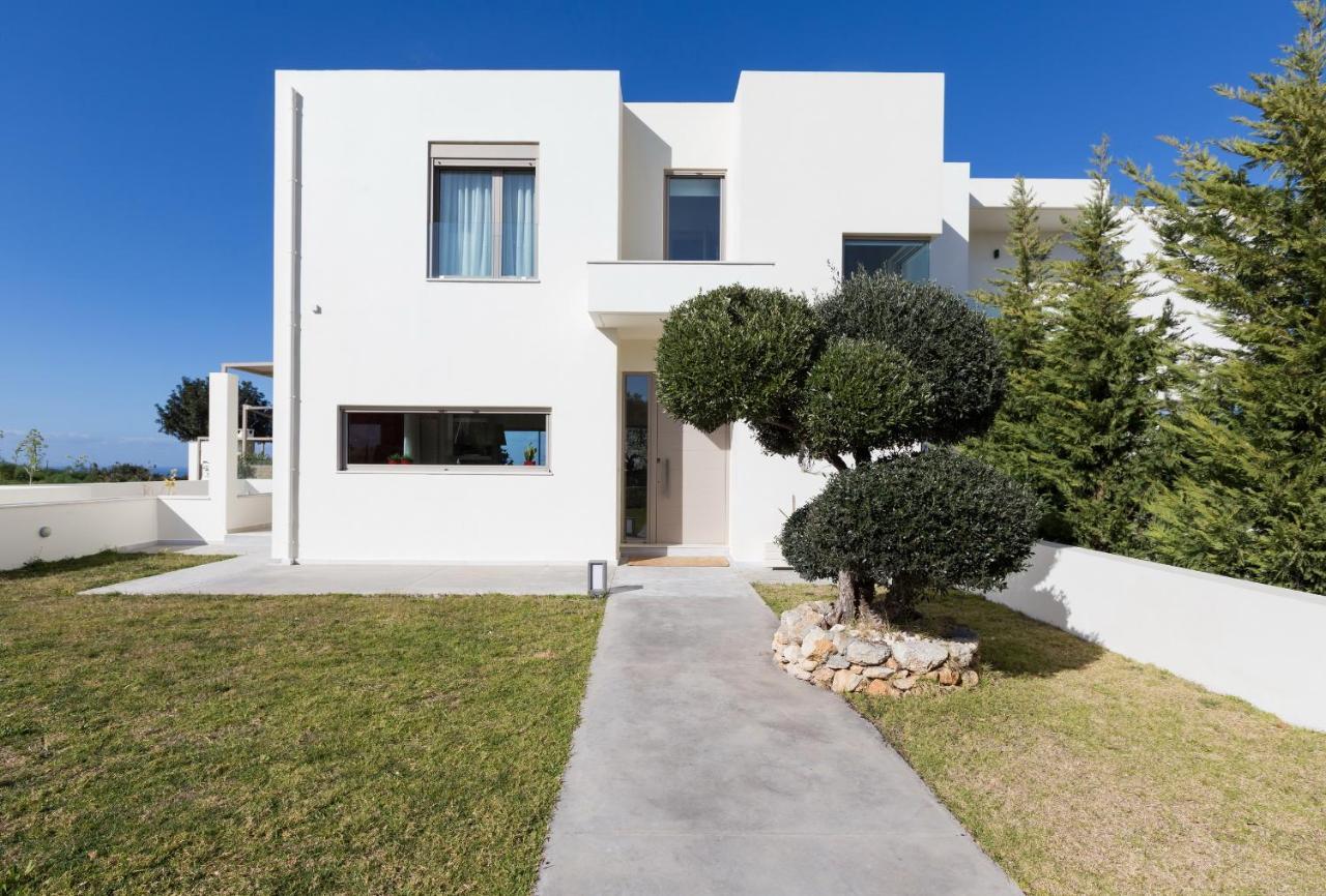 Lux Villa Mia With Heated Pool, 2Km To Beach & Childrens Area! Mikro Metochi Exterior photo