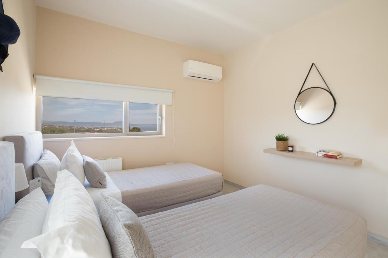 Lux Villa Mia With Heated Pool, 2Km To Beach & Childrens Area! Mikro Metochi Exterior photo